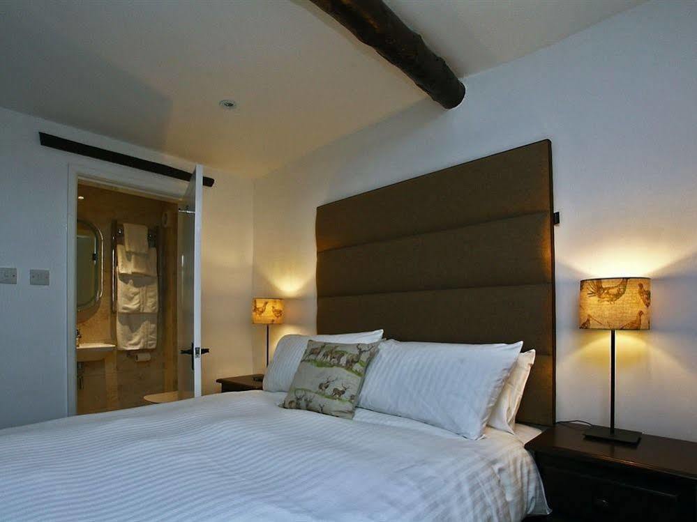 The White Lion Inn Buckden  Exterior foto